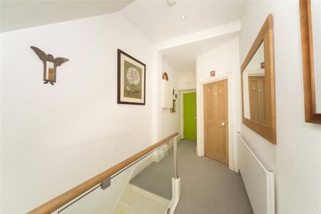 3 bedroom maisonette to rent - Photo 4