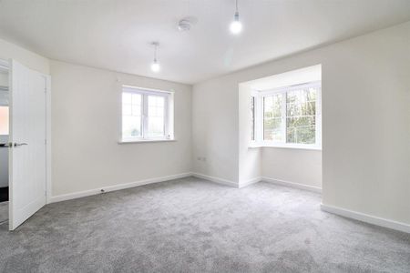 3 bedroom semi-detached house to rent - Photo 3