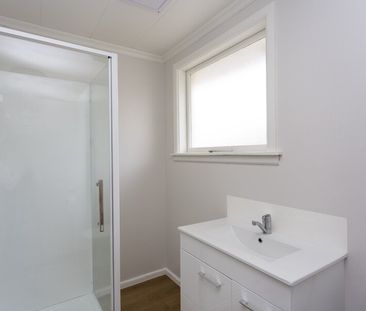 Student Property – Upper Riccarton 6 Bedrooms 2 Brand New Bathrooms - Photo 5