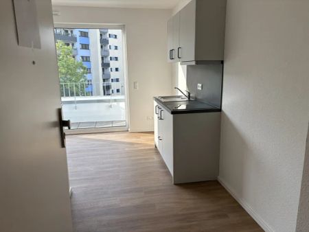 Hochwertiges Studentenapartment mit Pantryküche & Dachterrasse - Photo 3