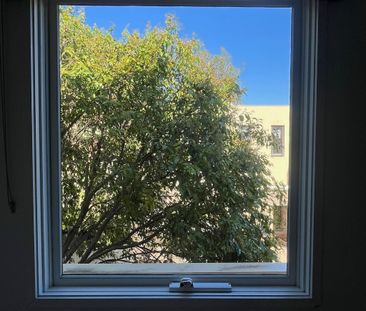 South Melbourne - Photo 1