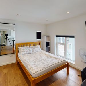 Studio 2, 50 Glasshouse Street, NG1 3LX, NOTTINGHAM - Photo 2