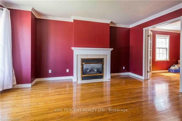 For Lease - 43 Sherwood Crescent Unit# Main, Belleville, Ontario - Photo 1