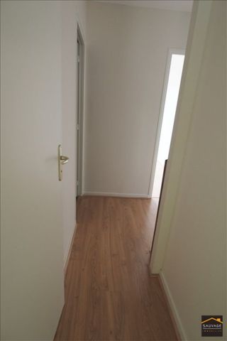 Location Maison 4 pièces 84m² MALAUNAY 76770 - Photo 5