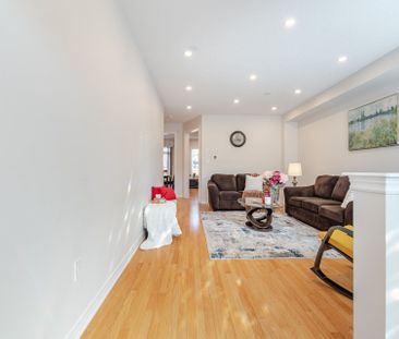 For Lease - 43 Midcrest Circle, Brampton, Ontario - Photo 2