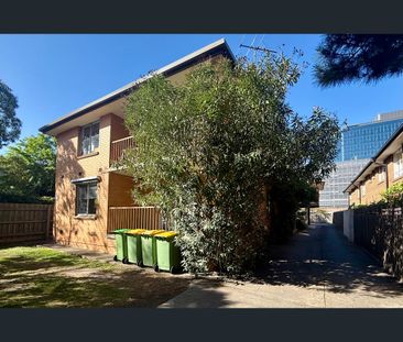6/4 Mason Street, Newport, Vic 3015 - Photo 5