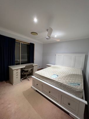 Erskine Park - Photo 1