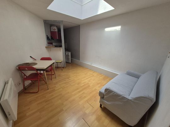 Location Appartement 1 pièce 26m² LILLE 59000 - Photo 1
