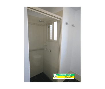 Spacious Family Home with Pool & Multiple Living Areas - Photo 5