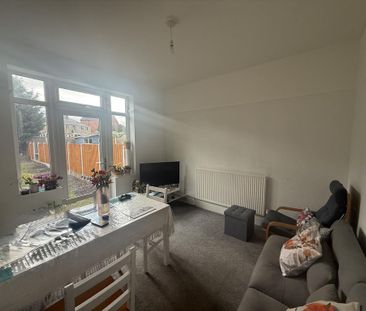 3 bedroom property to rent - Photo 2