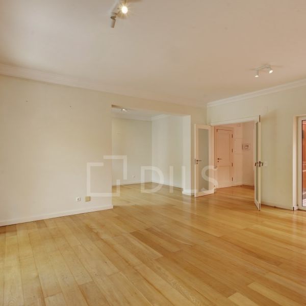 Moradia T4 em Lisboa - Foto 1