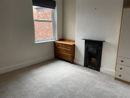 3 Bed Terraced House, Longford Road, M21 - Photo 3