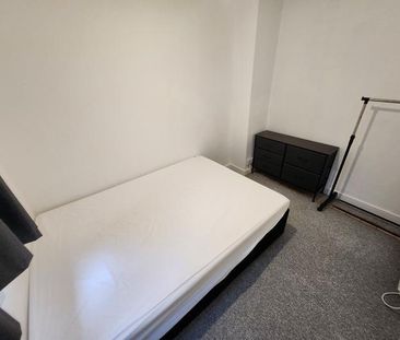 3 bedroom house share to rent - Photo 4