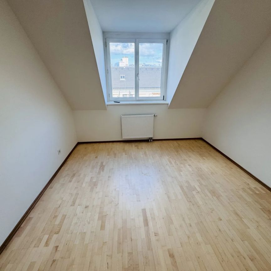 Moderne 2-Zimmer-Garçonnière 66m² mit Einbauküche & Klimaanlage in 1050 Wien mieten! - Photo 1