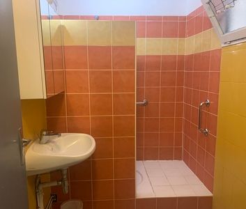 Location Appartement 2 pièces 35m² PIERREFEU DU VAR 83390 - Photo 3