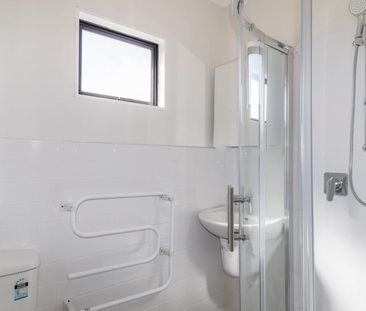 Two-bedroom home Papatoetoe! - Photo 4