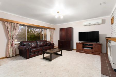 37 Langley Street, Rockingham. - Photo 4