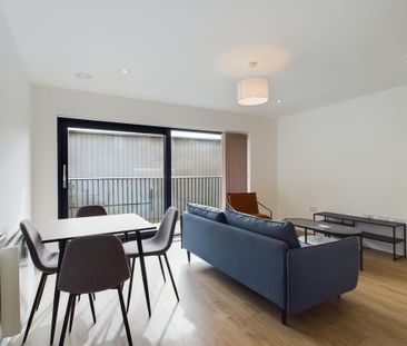 2 bedroom flat to rent - Photo 1