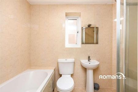 Southlands, Chineham, Basingstoke, Hampshire, RG24 - Photo 4