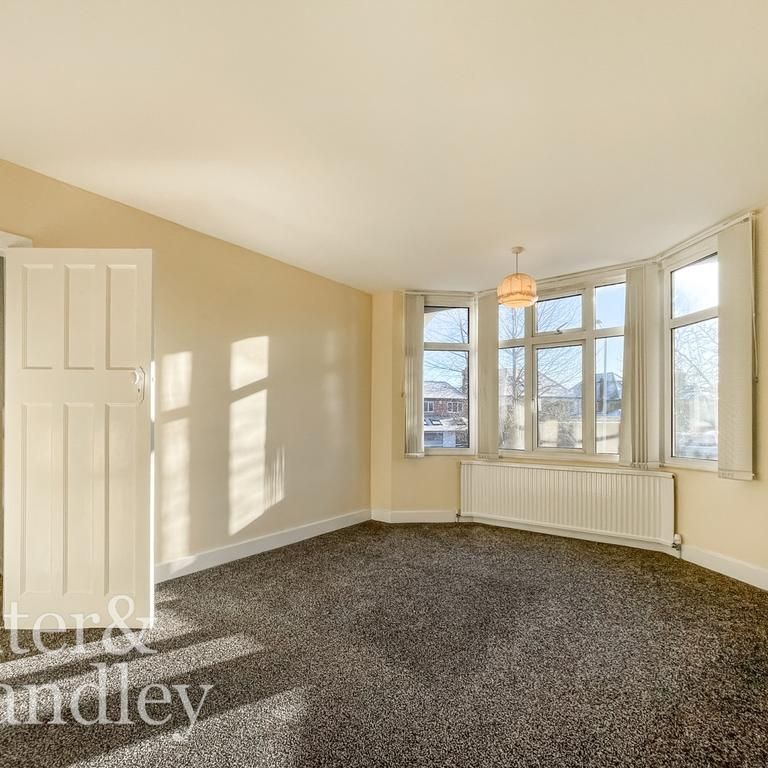 4 bedroom terraced house to rent - Photo 1