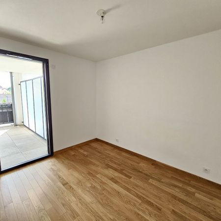 Location Appartement 2 pièces 37m² ST JULIEN EN GENEVOIS 74160 - Photo 4