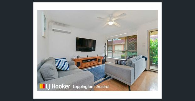 PERFECTLY SITUATED | WELL MAINTAINED VILLA - Photo 1