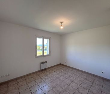 Location Appartement 4 pièces 97m² - Photo 6