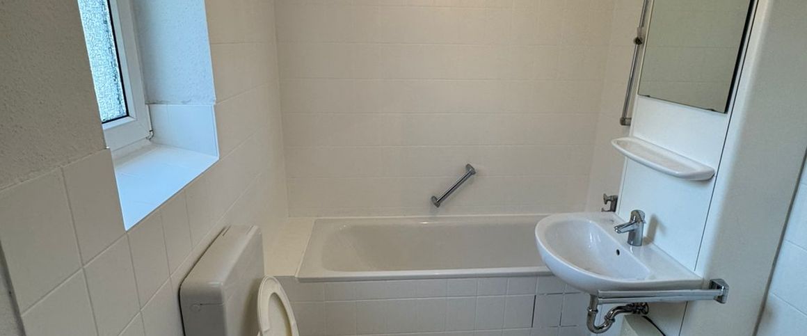 Sehr schöne 3 Zimmer Wohnung in Duisburg zu vermieten - Photo 1