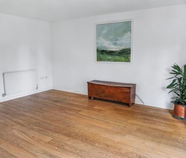 3 bedroom end of terrace house to rent - Photo 1