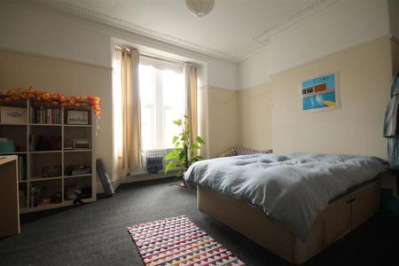 4 bedroom terraced house to rent - Photo 3