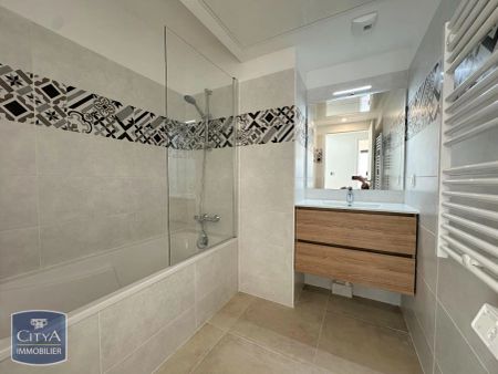 Appartement à louer 2 pièces 56.36m² - Photo 2