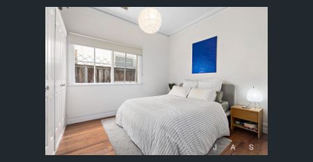 The Yarraville Lifestyle At Your Fingertips - Photo 5