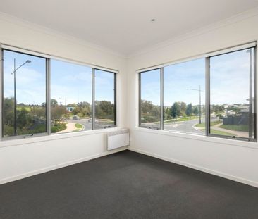 Modern Living at it's best - Photo 2