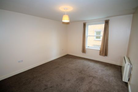 Kent CanterburyBingley Court, CT1 2SX, Canterbury - Photo 4