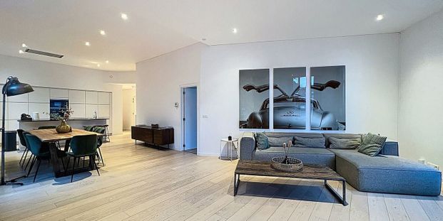 Appartement te huur in Ukkel voor € 2.200 met 2 slaapkamers - Foto 1