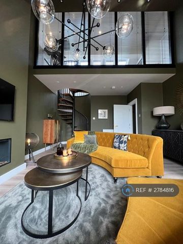 2 bedroom penthouse to rent - Photo 4