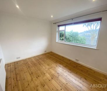 2 bedroom semi-detached bungalow to rent - Photo 2