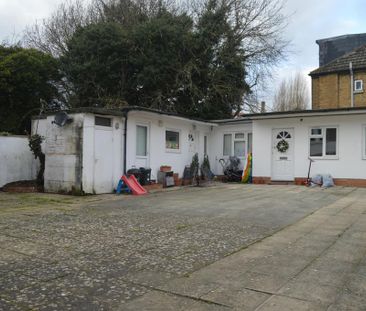 Studio to rent - Photo 6