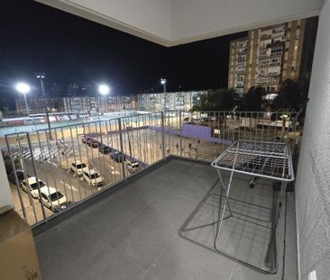 Piso de alquiler en Calle Menorca, 5, Los Guindos - Parque Mediterr... - Photo 1