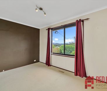22 Bertram Street, Fadden ACT 2904 - House For Rent | Domain - Photo 3