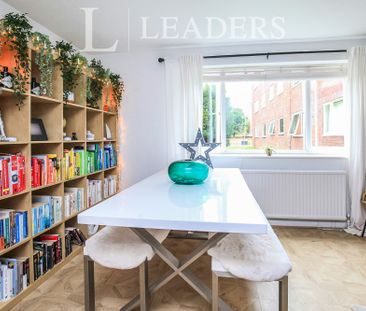 2 bedroom apartment to rent Sutton Close, Beckenham, BR3 - Photo 6