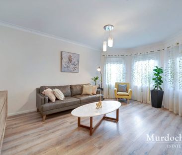 Spacious Family Home in Prime Bella Vista Location, Close to School... - Photo 2