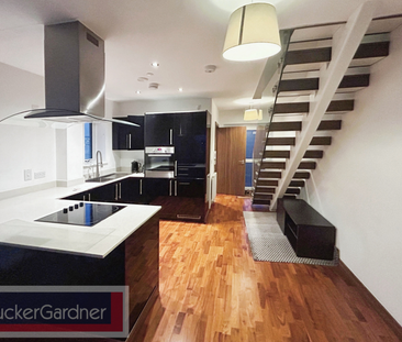 2 bedroom flat to rent - Photo 2
