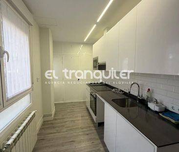 Piso de alquiler en Calle Antonio Machado, Valdezarza - Photo 2