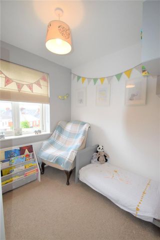 3 bedroom semi-detached house to rent - Photo 3