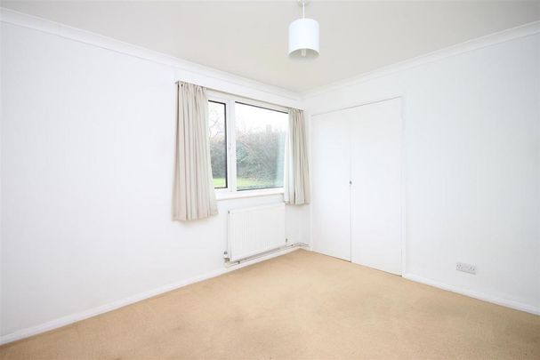 4 bedroom detached house to rent - Photo 1