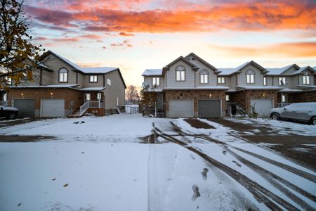 For Lease - 255 Prosperity Drive, Kitchener, Ontario - Photo 4