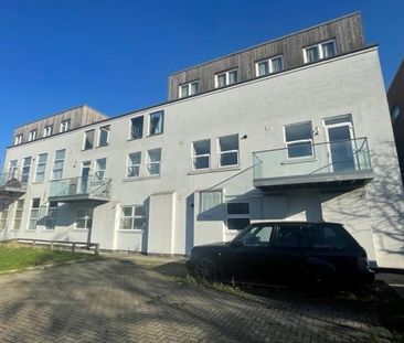 3 bedroom flat to rent - Photo 6