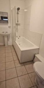 1 bedroom property to rent in Ashton Under Lyne - Photo 4