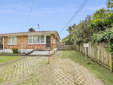 Panmure - 2 Bedroom - Photo 5